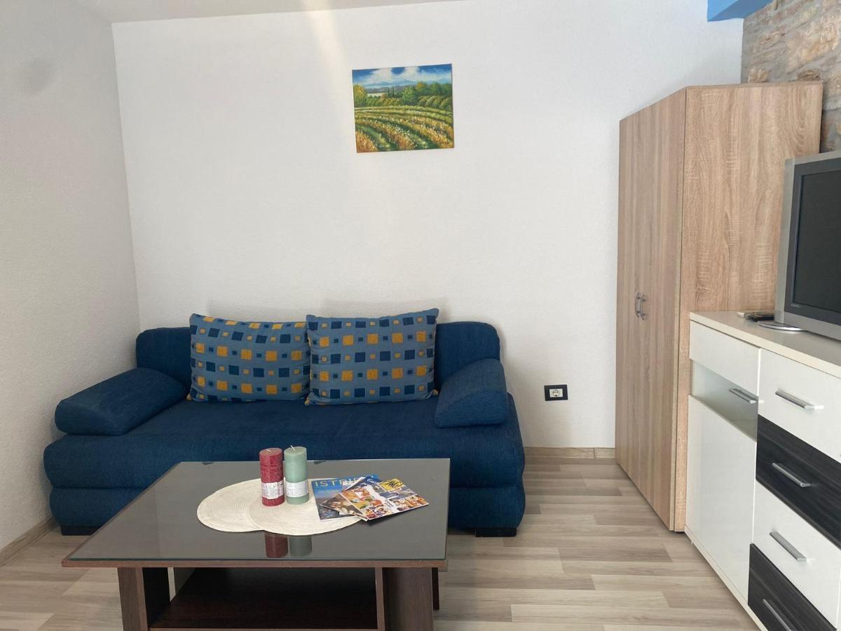 Studio Apartment Elsa Galižana Eksteriør bilde